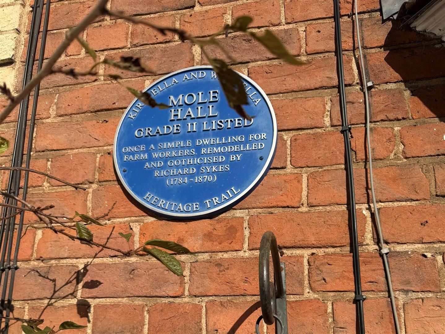 West Ella Road, West Ella